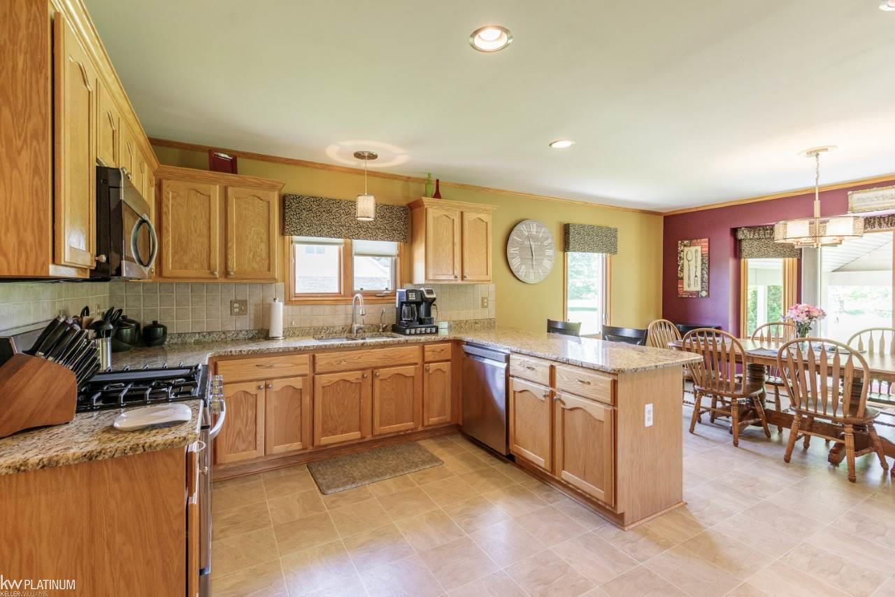 60585 Haven Ridge Road New Haven, MI 48048 - Photo 10 of 38