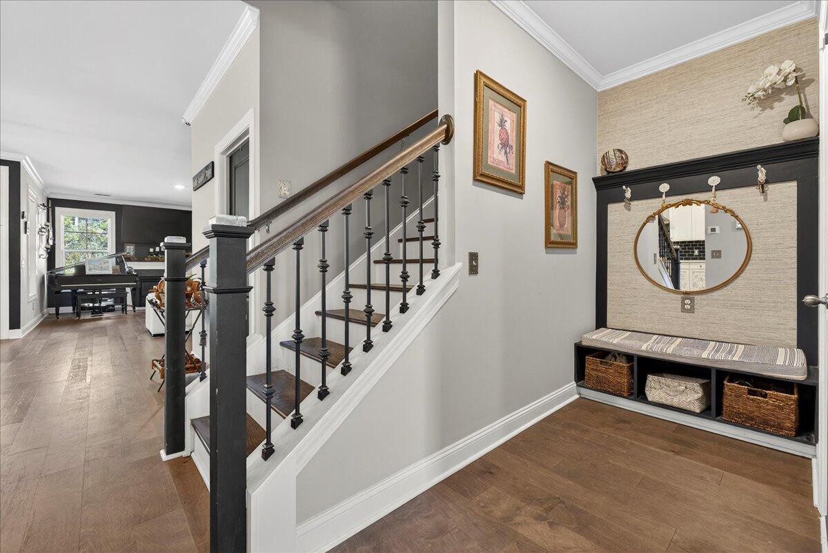 212 Shortmarsh Street Summerville, SC 29486 - Photo 4 of 37 10-Square One Team - DSC09973