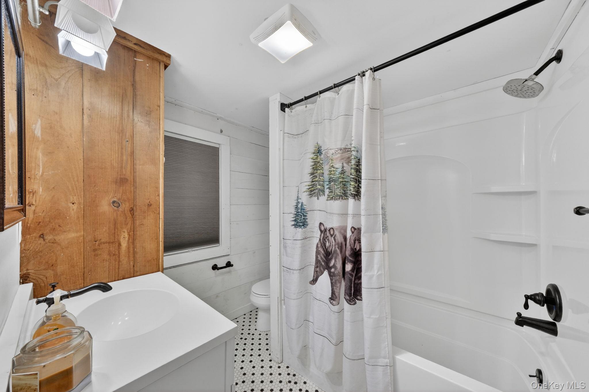 79 Little Road Wurtsboro, NY 12790 - Photo 20 of 33