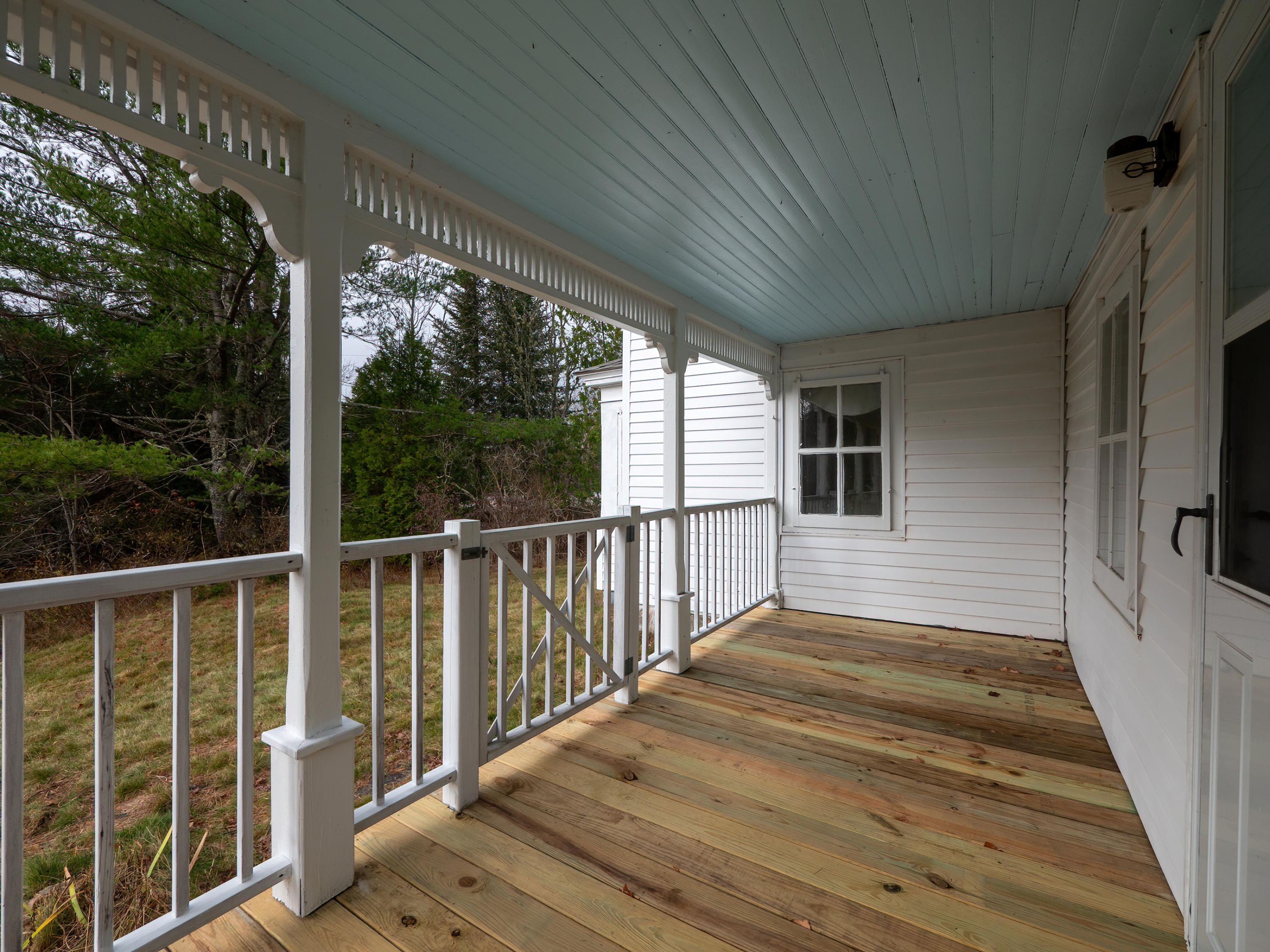 636 South Gouldsboro Road Gouldsboro, ME 04607 - Photo 3 of 51 Porch