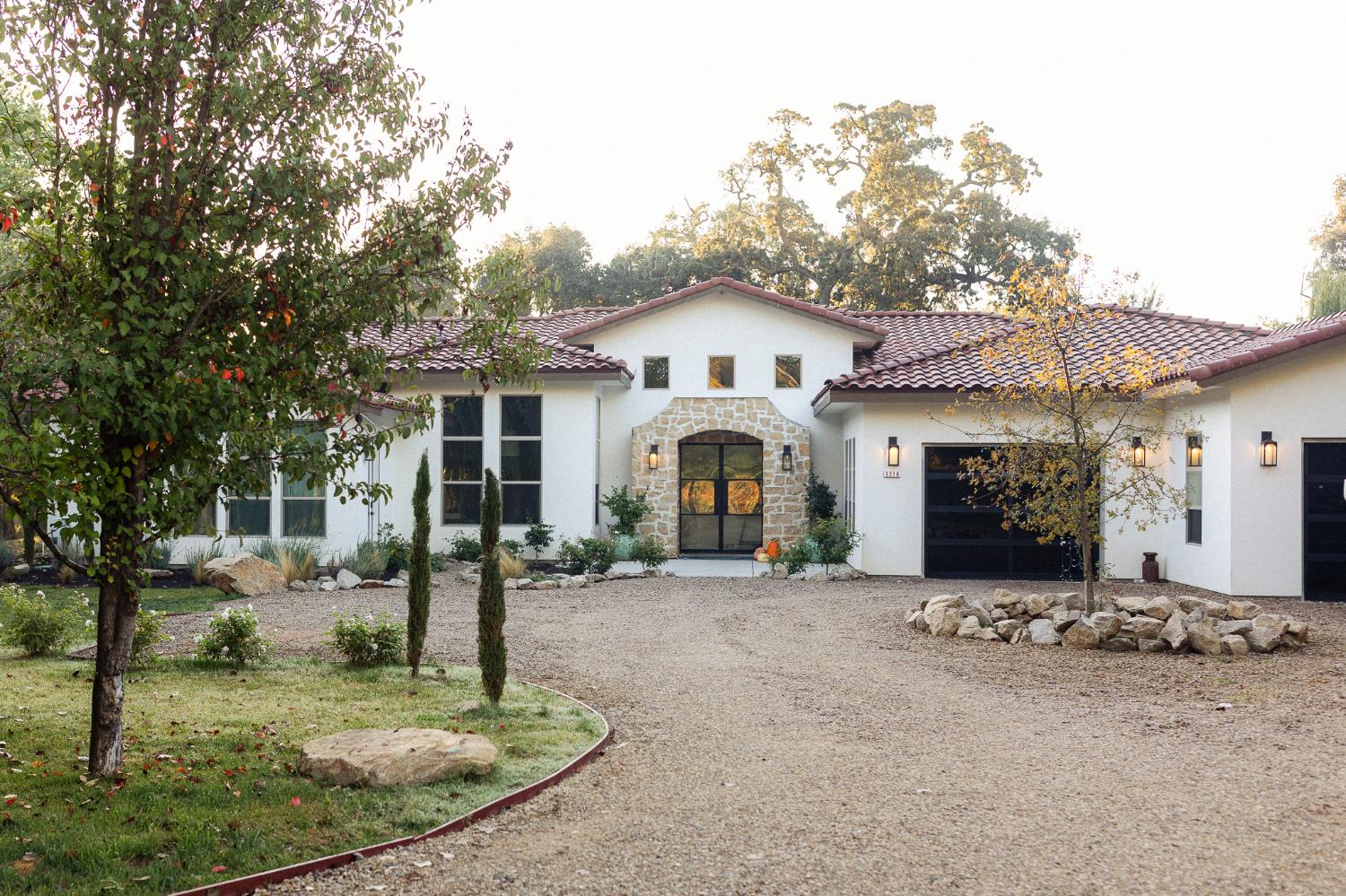 1316 Trails Way Modesto, CA 95357 - Photo 2 of 53 Gallery Image 2