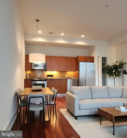 $320,000 | 1101 Locust Street, Unit 8K, Philadelphia, PA 19107