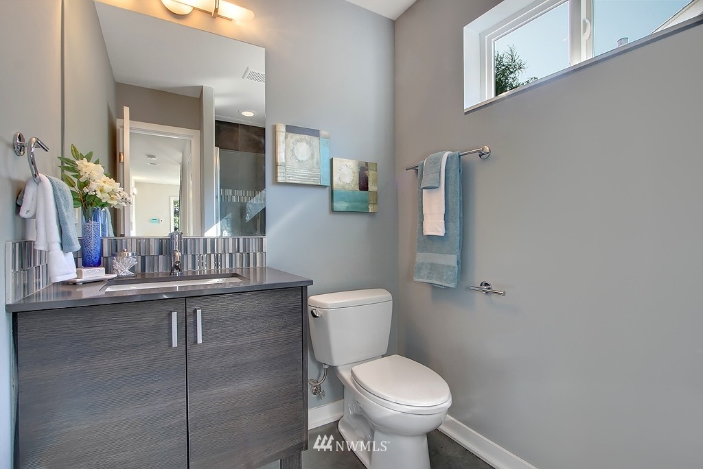 623 North 48th Street Seattle, WA 98103 - Photo 11 of 14