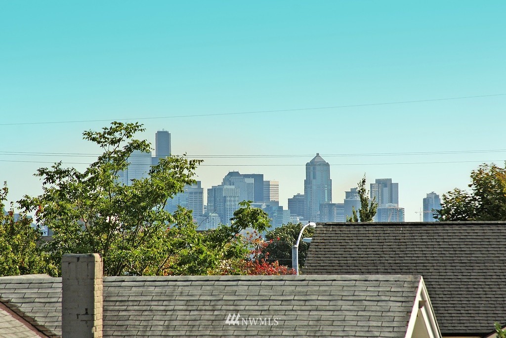 623 North 48th Street Seattle, WA 98103 - Photo 13 of 14