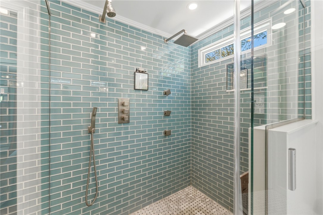 7 Meadowbrook Road Lincoln, RI 02865 - Photo 19 of 42 Gallery Image 19