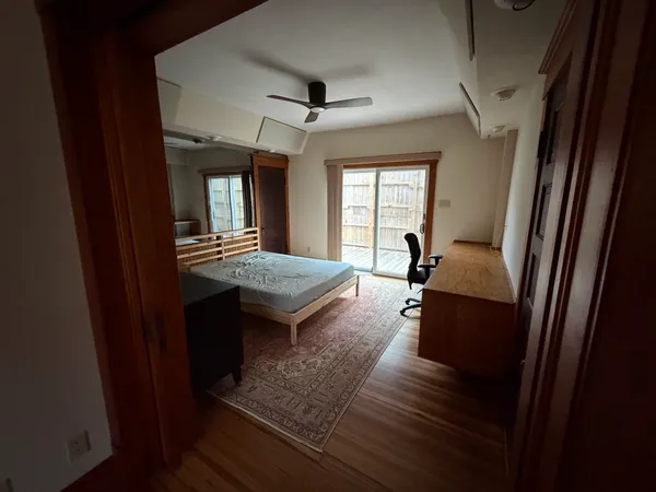 $2,300 | 410 West Illinois Street, Urbana, IL 61801