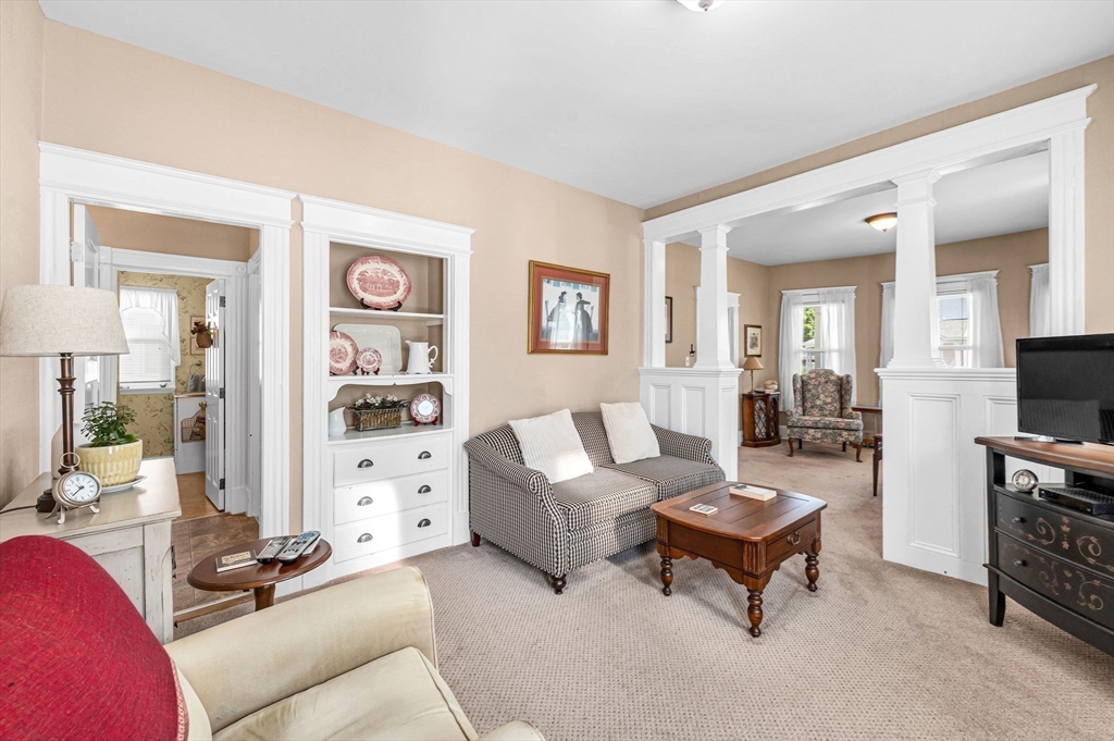 162 Hubbard Street Ludlow, MA 01056 - Photo 11 of 37
