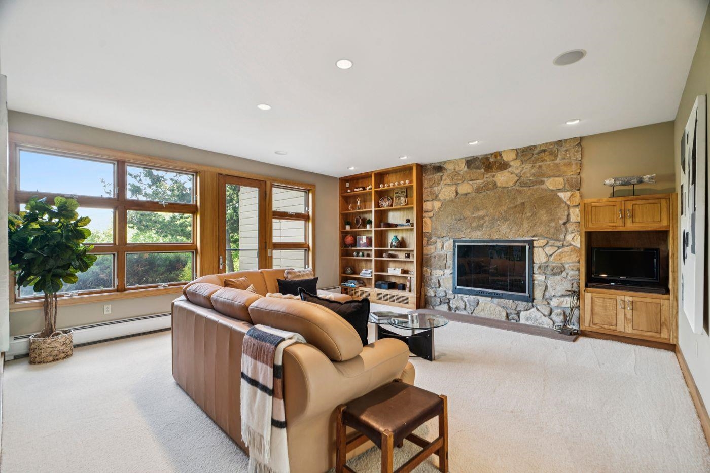 655 Squirrel Hollow Road Dorset, VT 05253 - Photo 18 of 25