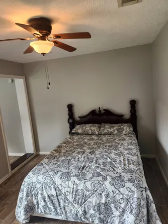 $850 | 3061 Walnut Springs Drive, Katy, TX 77449