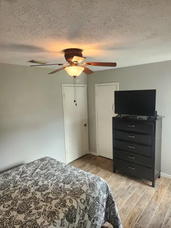 $850 | 3061 Walnut Springs Drive, Katy, TX 77449