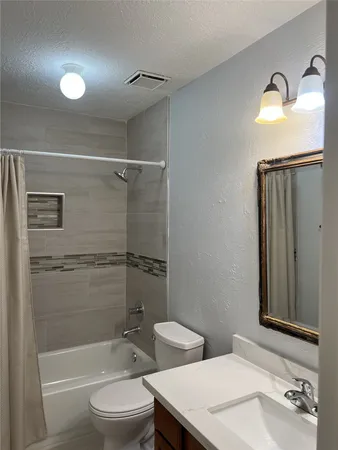 $850 | 3061 Walnut Springs Drive, Katy, TX 77449