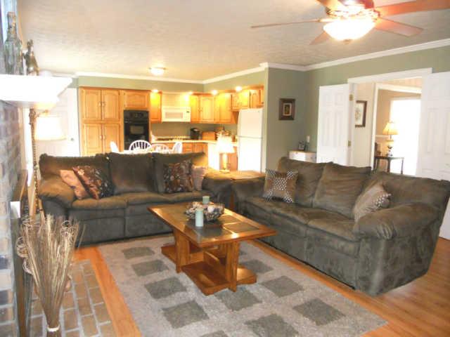 2778 Battle Creek Road Springfield, TN 37172 - Photo 7 of 20 a living room with furniture and a large window