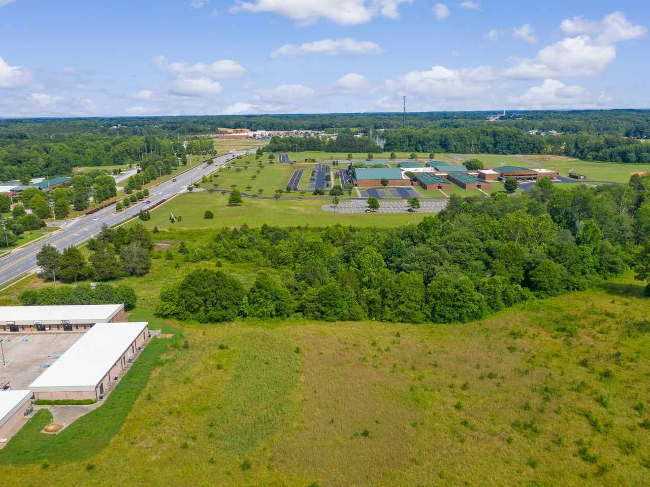 5021 Highway 9 Inman, SC 29349 - Photo 4 of 10