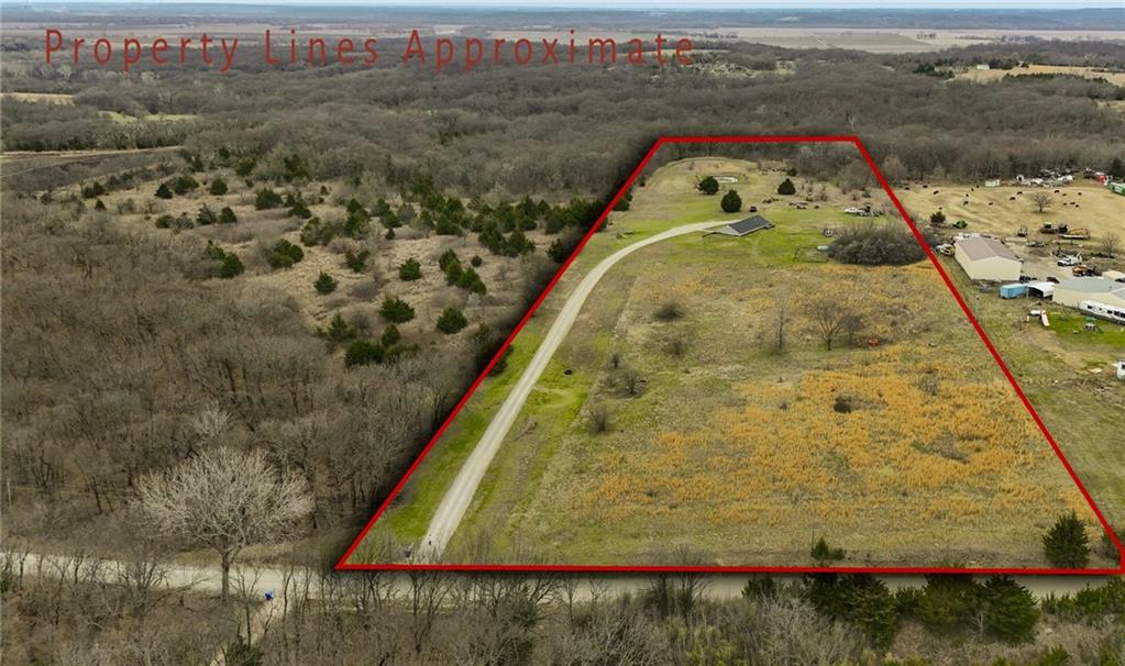 13271 23rd Street Perry, KS 66073 - Photo 2 of 39