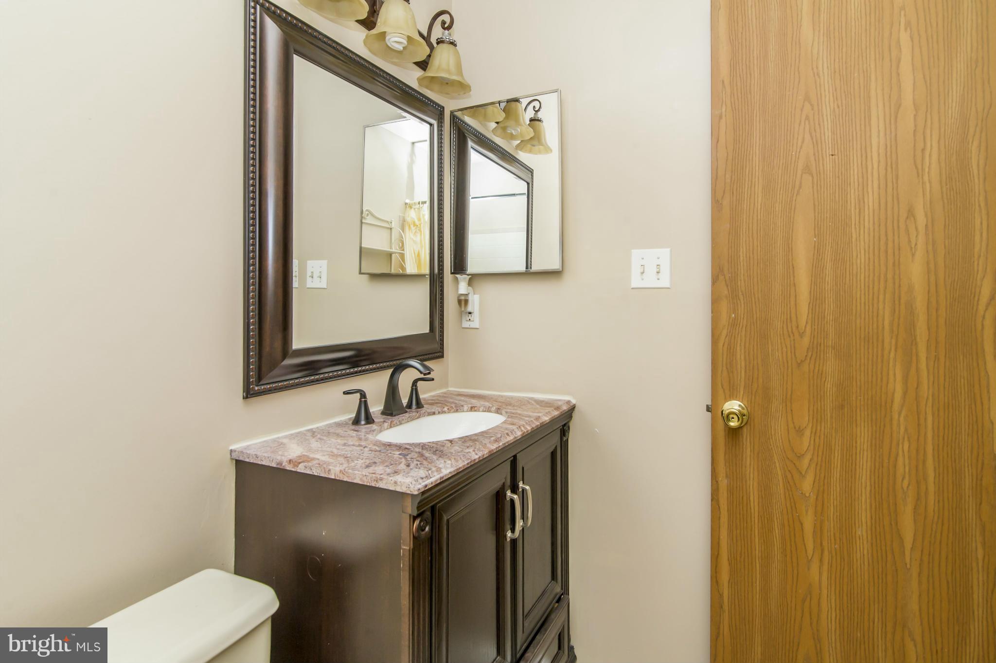 8115 Timberbrooke Road Baltimore, MD 21237 - Photo 15 of 29 Bath