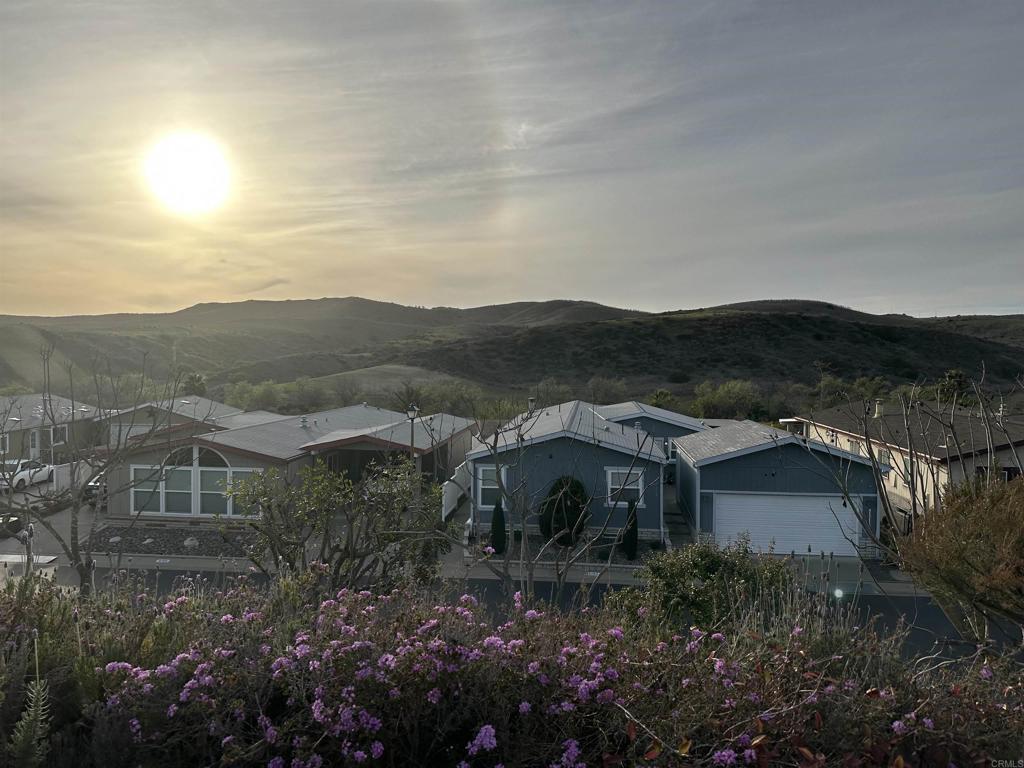 1477 Salem Court Oceanside, CA 92057 - Photo 3 of 36