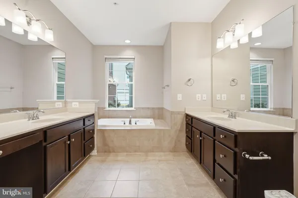 $3,600 | 44025 Vaira Terrace, Chantilly, VA 20152