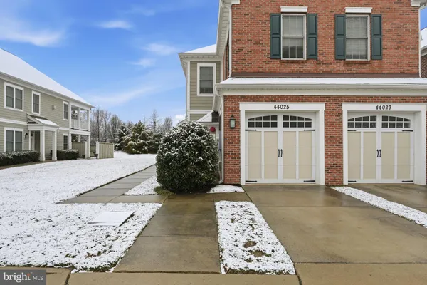 $3,600 | 44025 Vaira Terrace, Chantilly, VA 20152