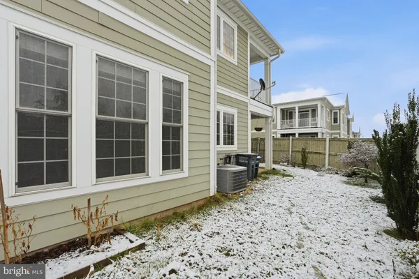 $3,600 | 44025 Vaira Terrace, Chantilly, VA 20152