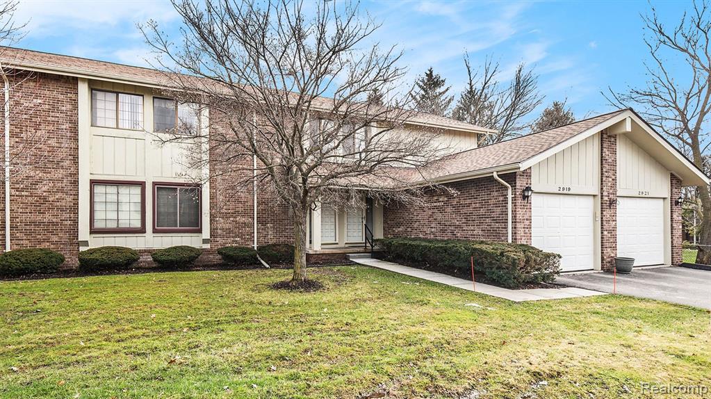2919 Country Club Drive Rochester Hills, MI 48309 - Photo 7 of 23