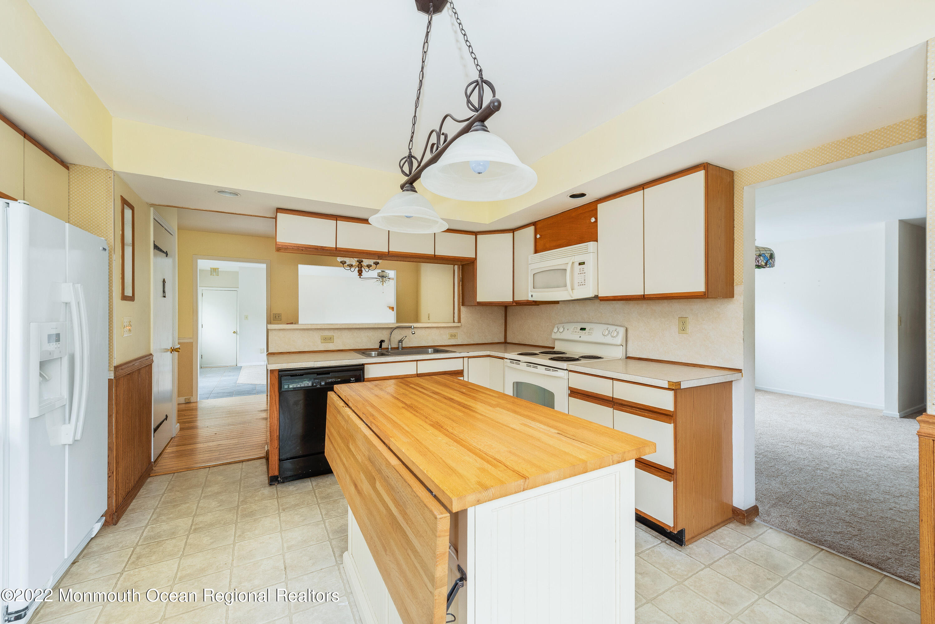 532 Brickyard Road Freehold, NJ 07728 - Photo 12 of 32 DSC_7093