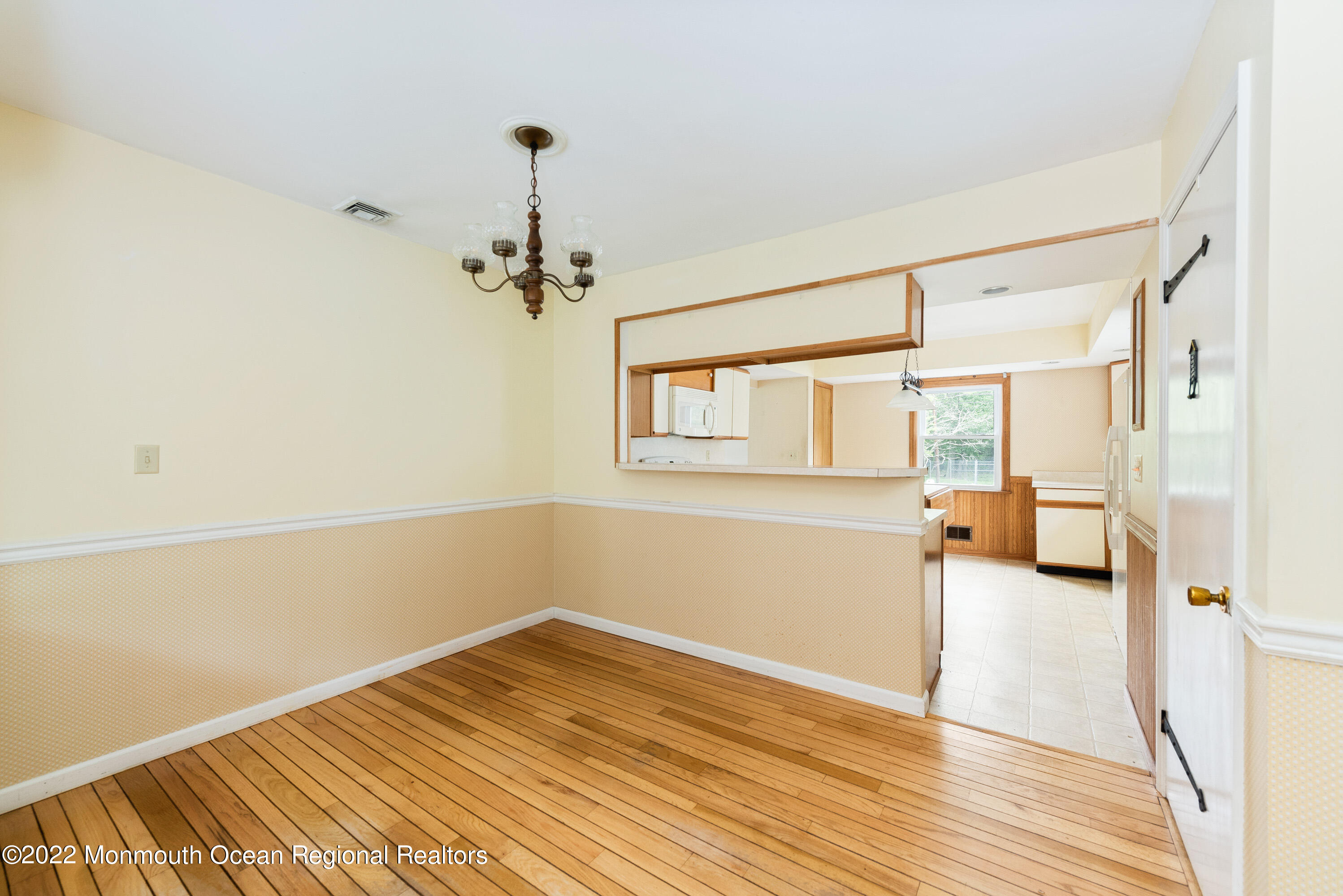 532 Brickyard Road Freehold, NJ 07728 - Photo 13 of 32 DSC_7099