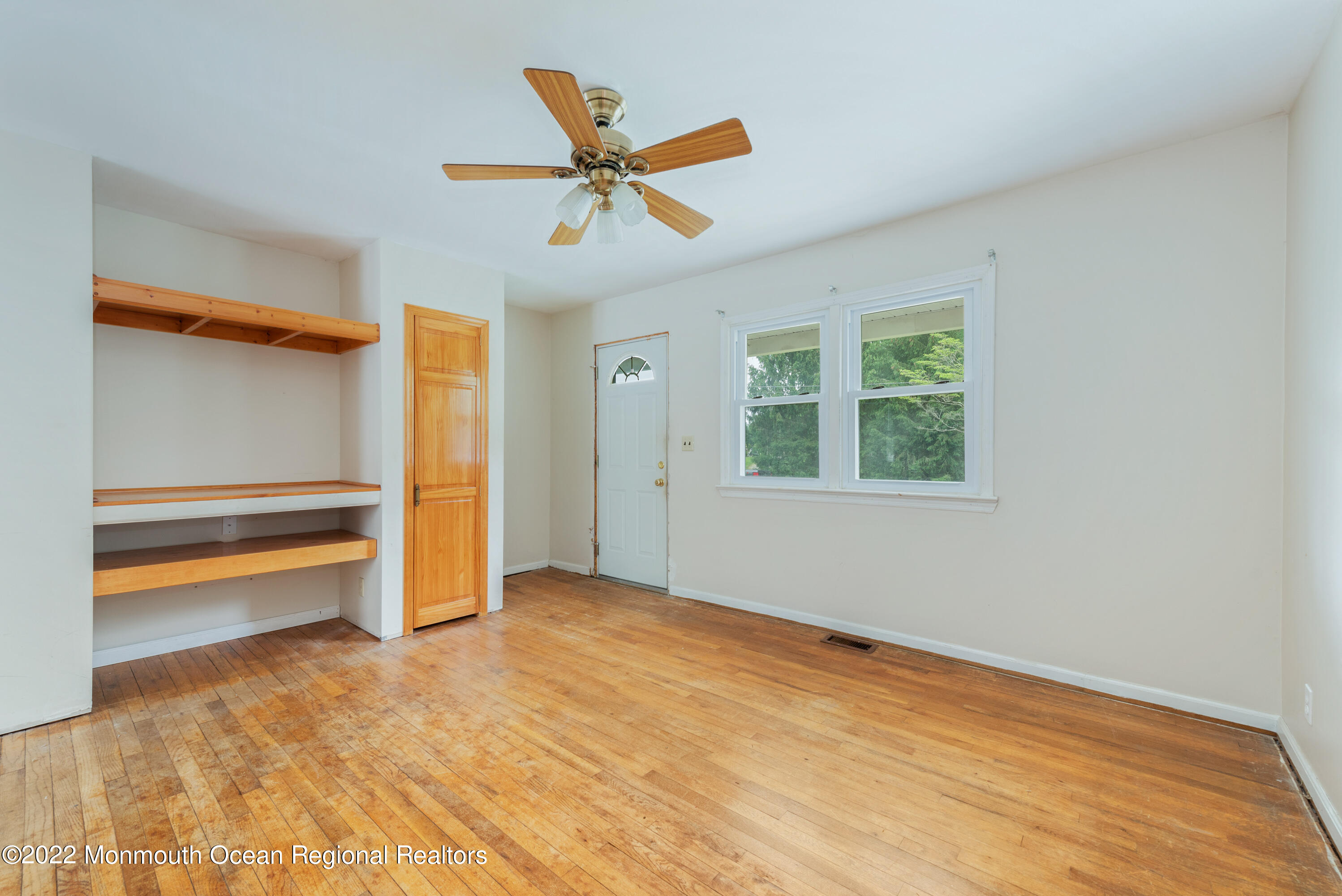 532 Brickyard Road Freehold, NJ 07728 - Photo 7 of 32 DSC_7058