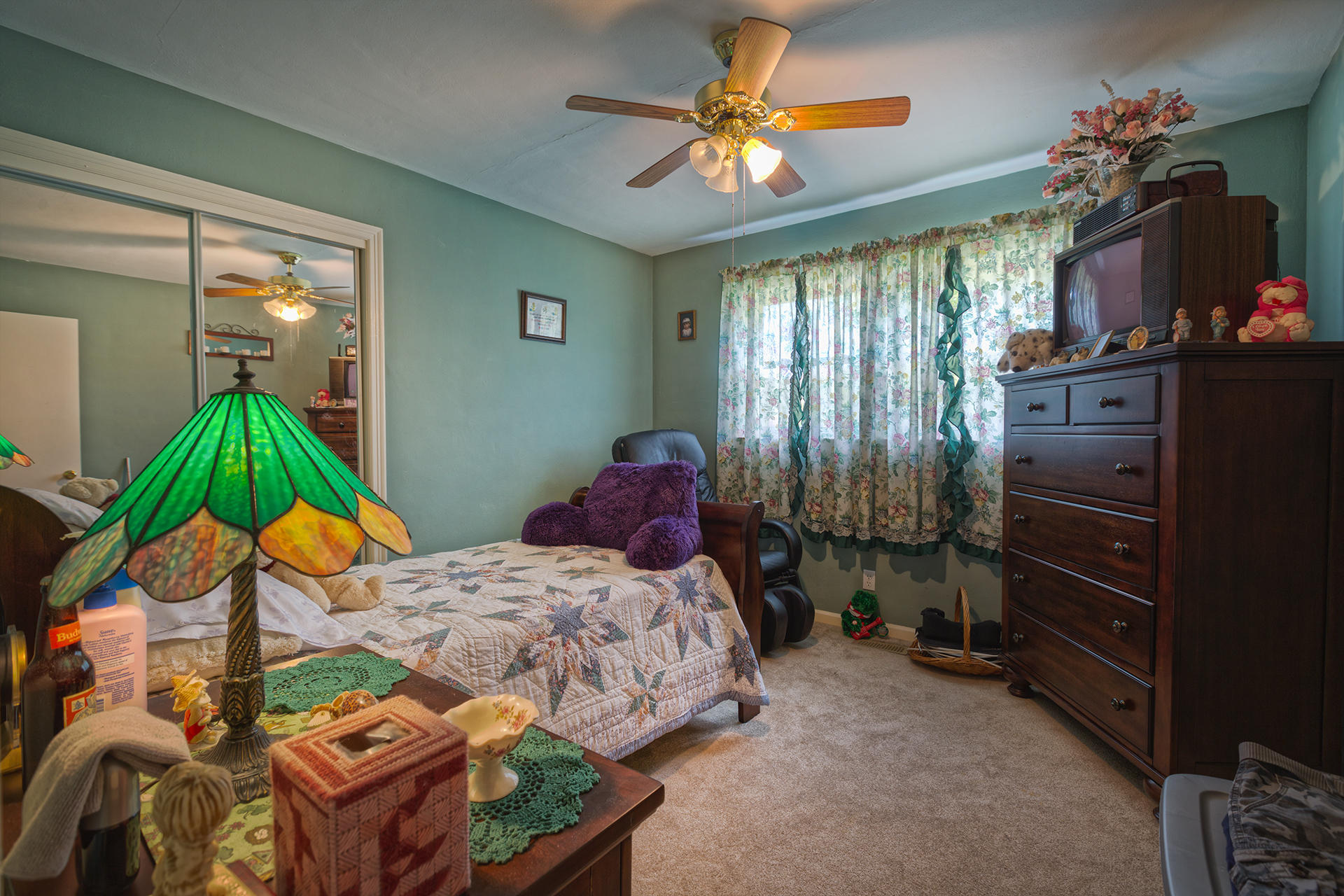 1942 Laura Road Northwest Roanoke, VA 24017 - Photo 13 of 24 Bedroom 2