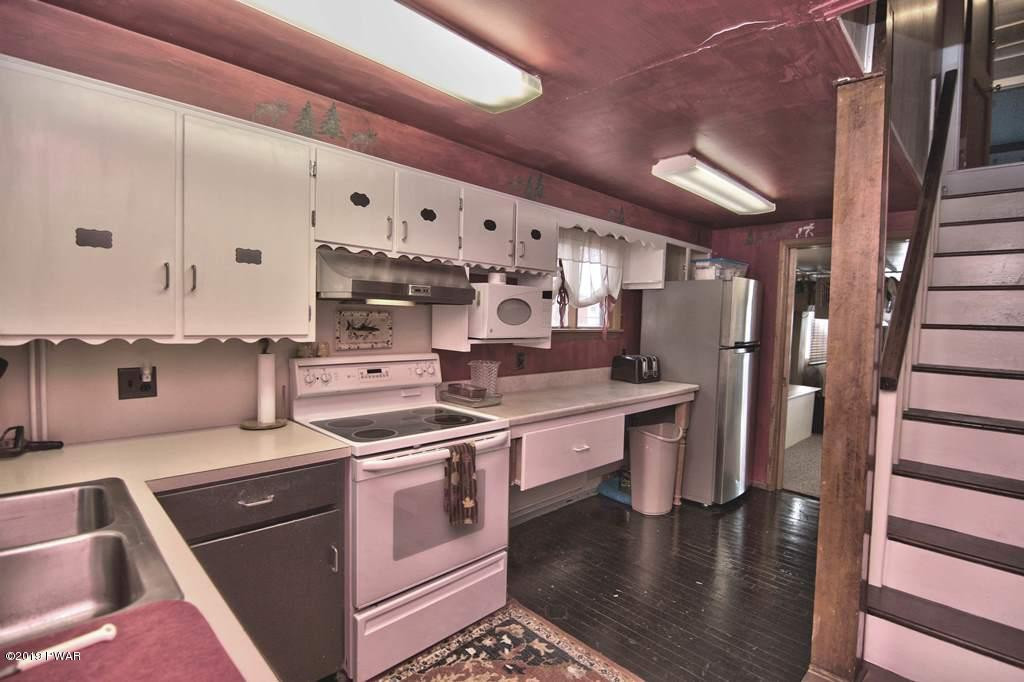 82 West Shore Road Waymart, PA 18472 - Photo 22 of 40