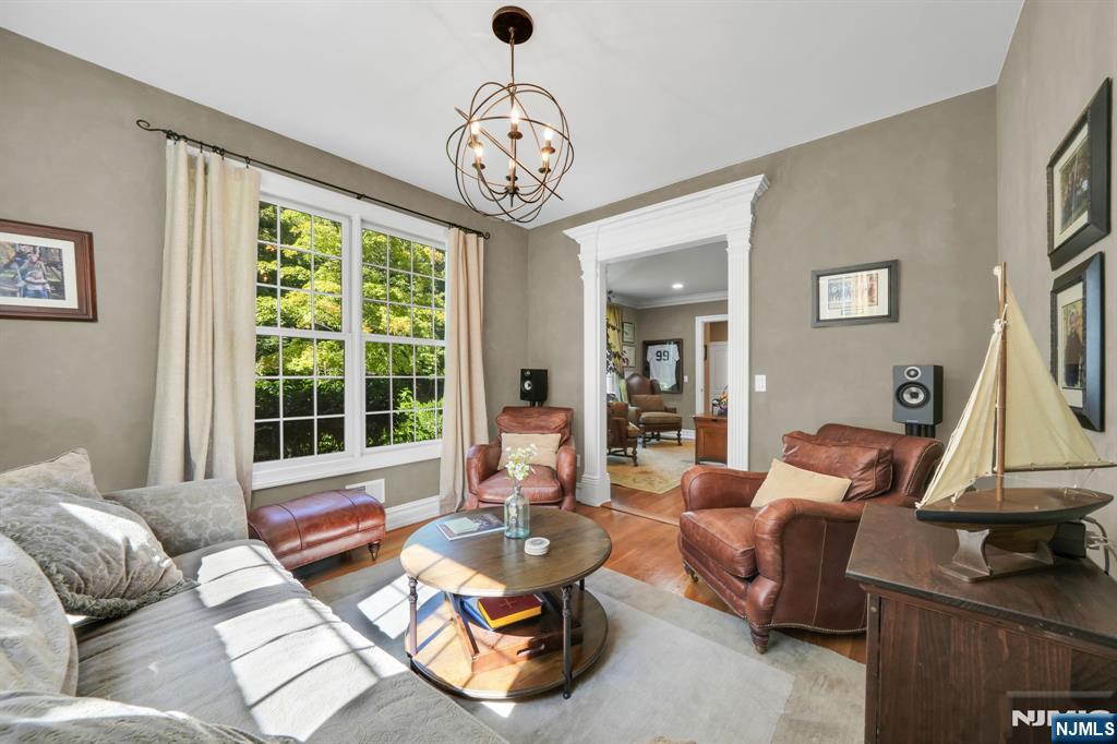 21 Reagan Way Butler, NJ 07405 - Photo 5 of 43 Gallery Image 5