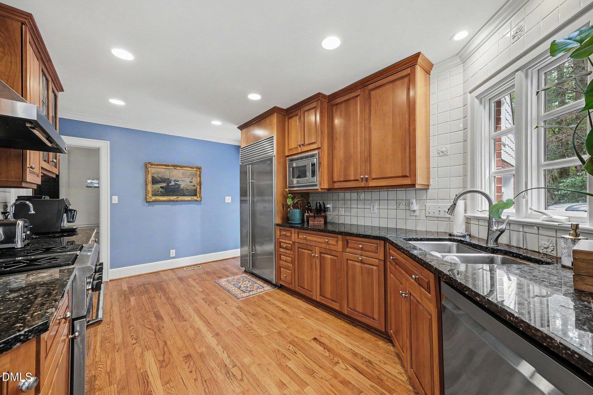 3725 Hope Valley Road Durham, NC 27707 - Photo 9 of 43 014_file_8995