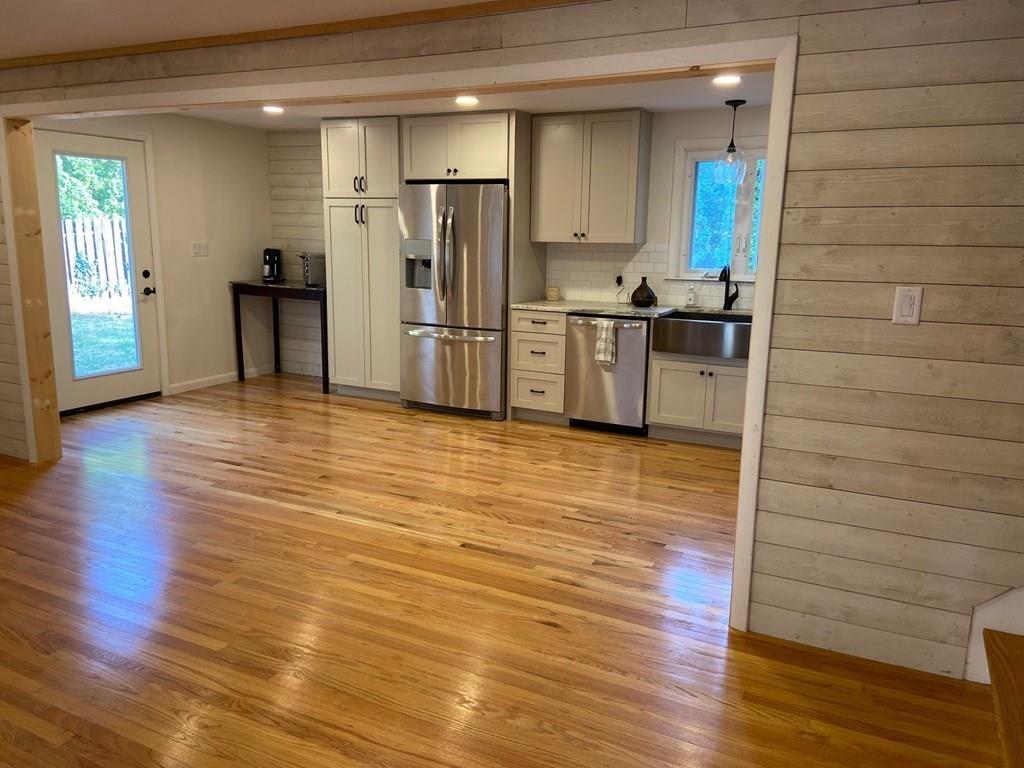 67 Linden Road Seekonk, MA 02771 - Photo 3 of 6