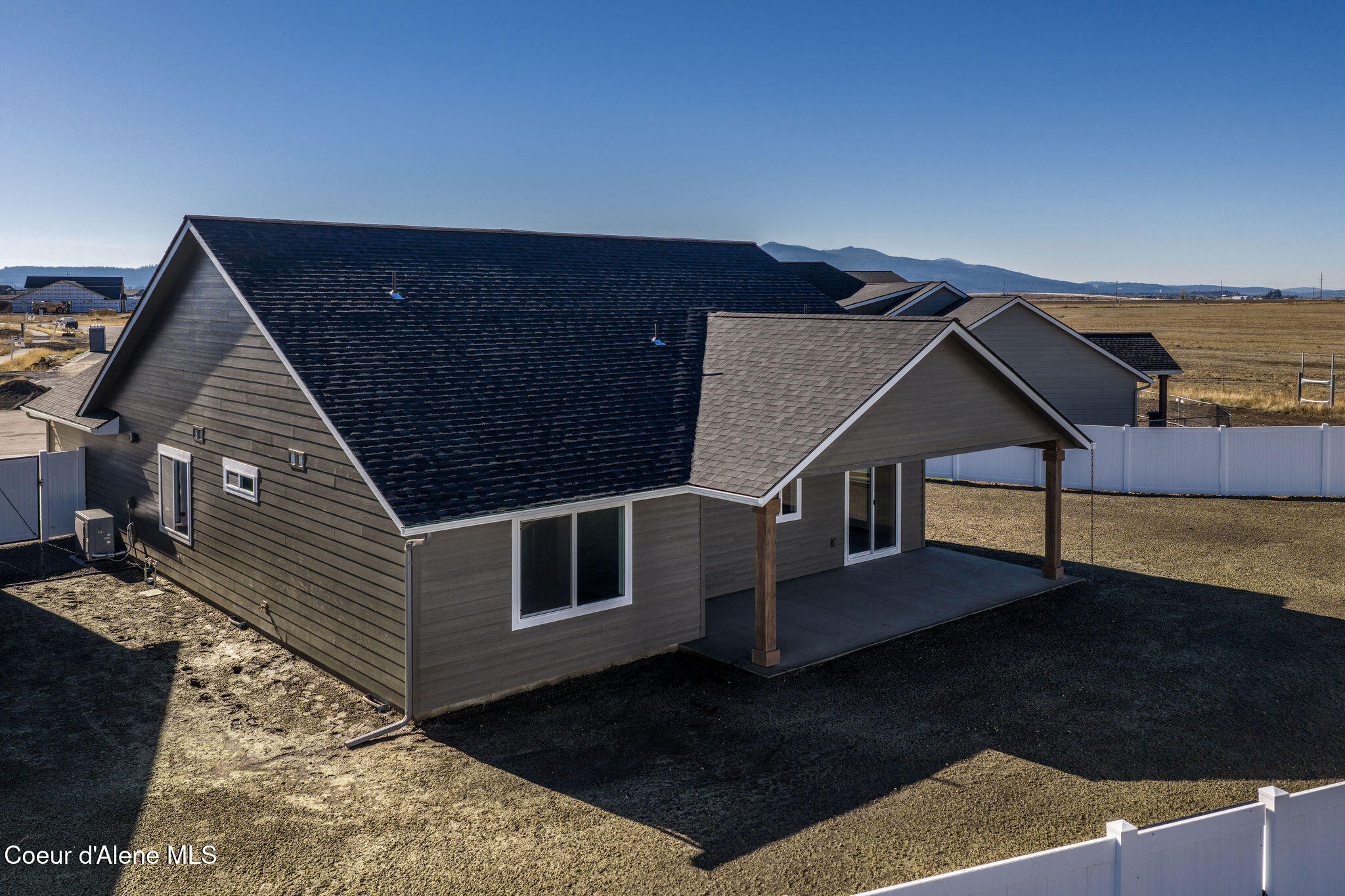 11673 North Simmons Lane Rathdrum, ID 83858 - Photo 23 of 24 24 Covered back patio