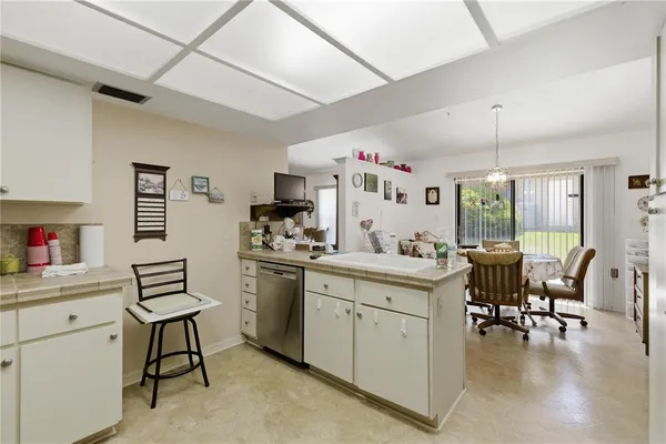 $260,000 | 9704 Wedgewood Lane, Leesburg, FL 34788