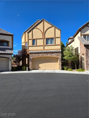 $2,300 | 375 Hollins Hall Street, Las Vegas, NV 89145