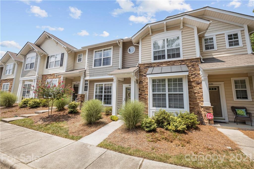 229 Dawn Mist Lane, Unit 43 Fort Mill, SC 29708 - Photo 2 of 39 Gallery Image 2