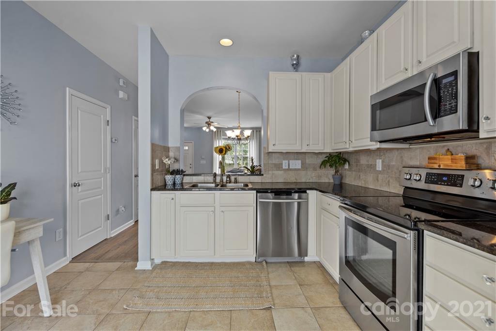 229 Dawn Mist Lane, Unit 43 Fort Mill, SC 29708 - Photo 13 of 39 Gallery Image 13