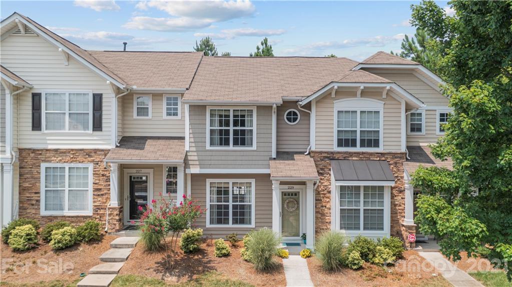 229 Dawn Mist Lane, Unit 43 Fort Mill, SC 29708 - Photo 4 of 39 Gallery Image 4