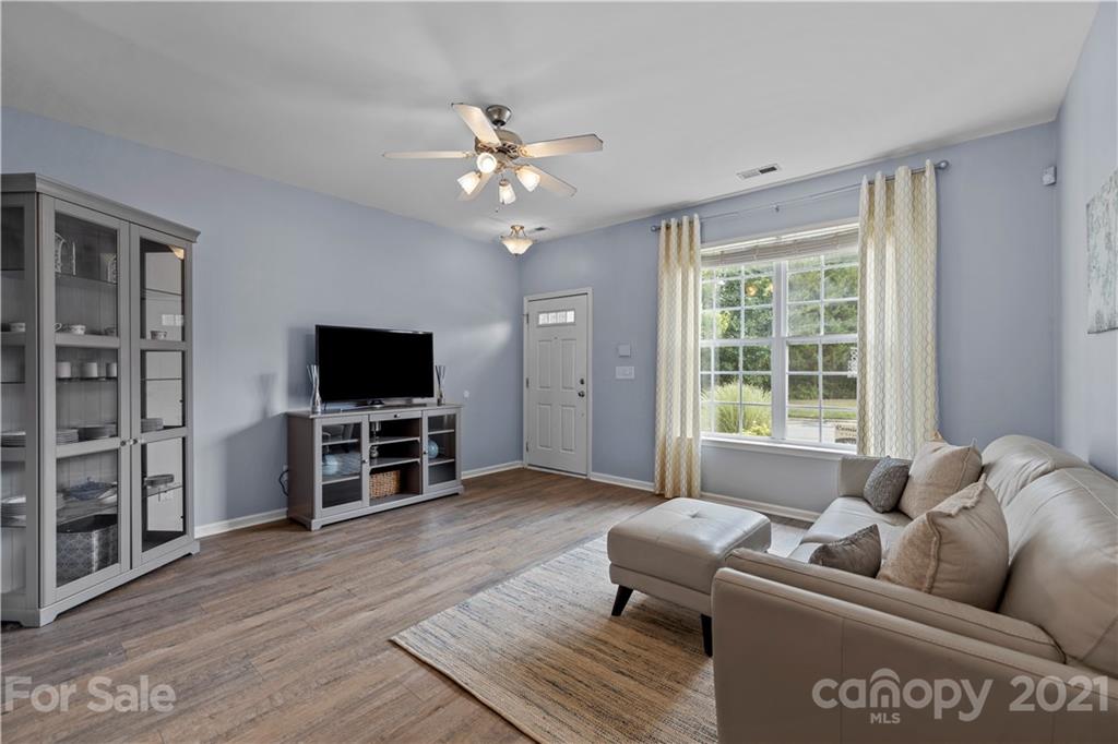 229 Dawn Mist Lane, Unit 43 Fort Mill, SC 29708 - Photo 8 of 39 Gallery Image 8