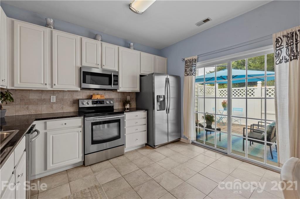229 Dawn Mist Lane, Unit 43 Fort Mill, SC 29708 - Photo 10 of 39 Gallery Image 10