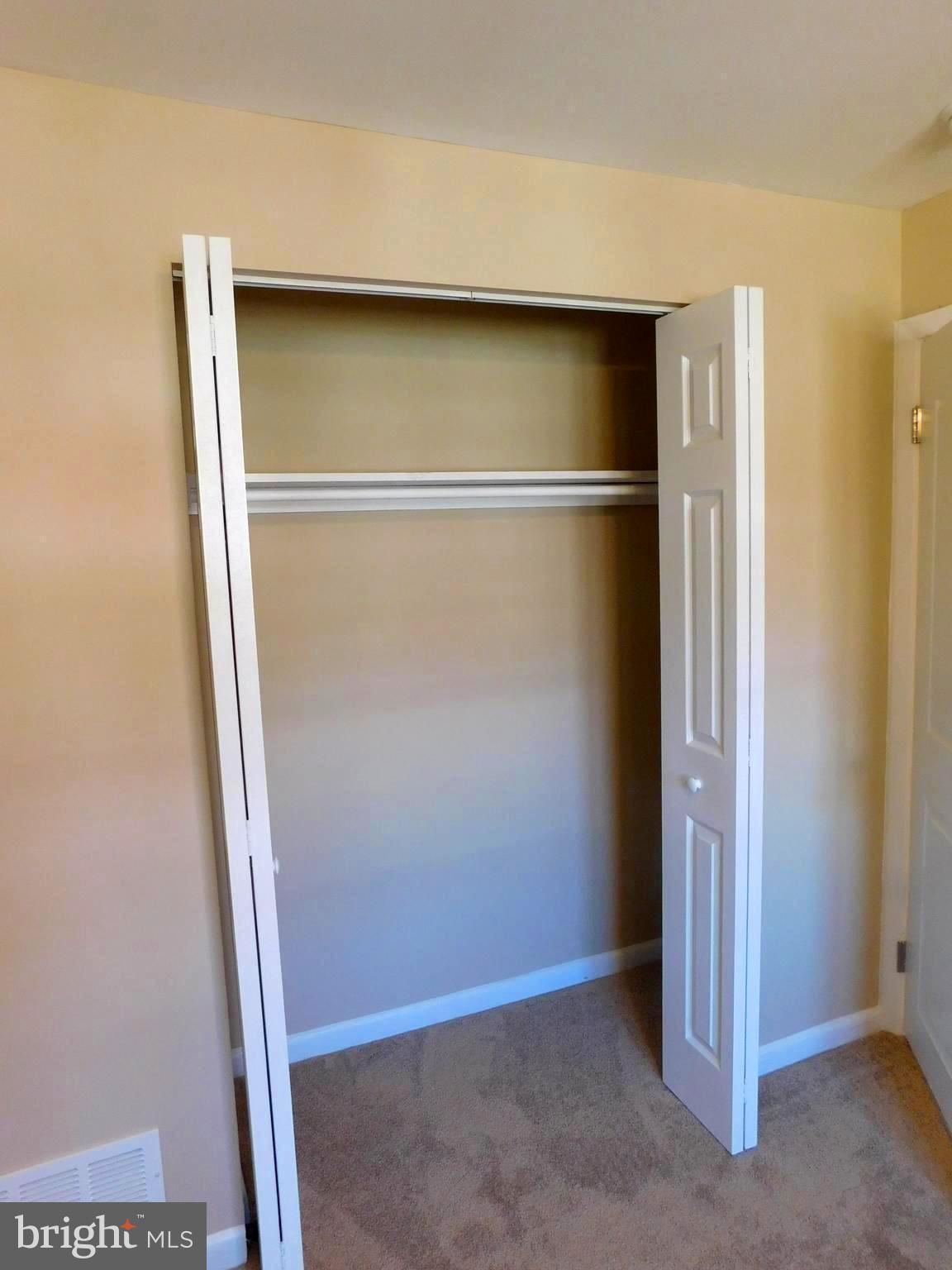 620 Charraway Road Baltimore, MD 21229 - Photo 15 of 32 Bedroom 1