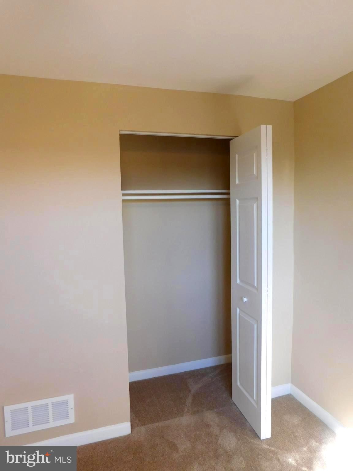 620 Charraway Road Baltimore, MD 21229 - Photo 18 of 32 Bedroom 2