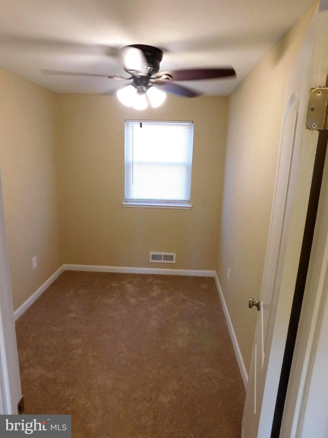 620 Charraway Road Baltimore, MD 21229 - Photo 19 of 32 Bedroom 3