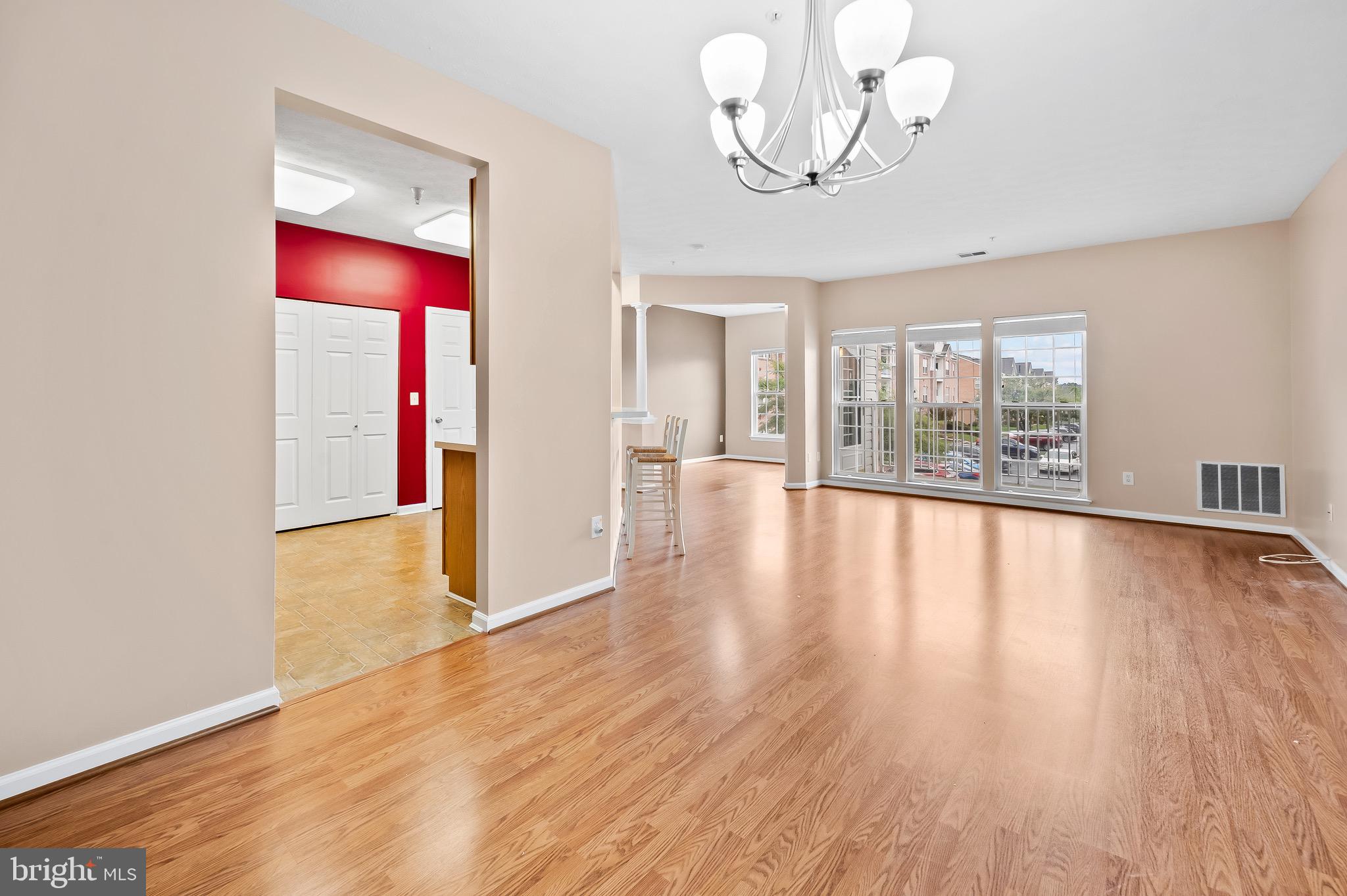 5258 Glenthorne Court, Unit 5258 Rosedale, MD 21237 - Photo 4 of 33