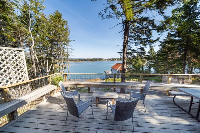 $2,495,000 | 17 Bayberry Lane, Tremont, ME 04612