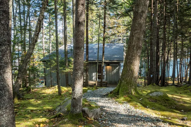 $2,495,000 | 17 Bayberry Lane, Tremont, ME 04612