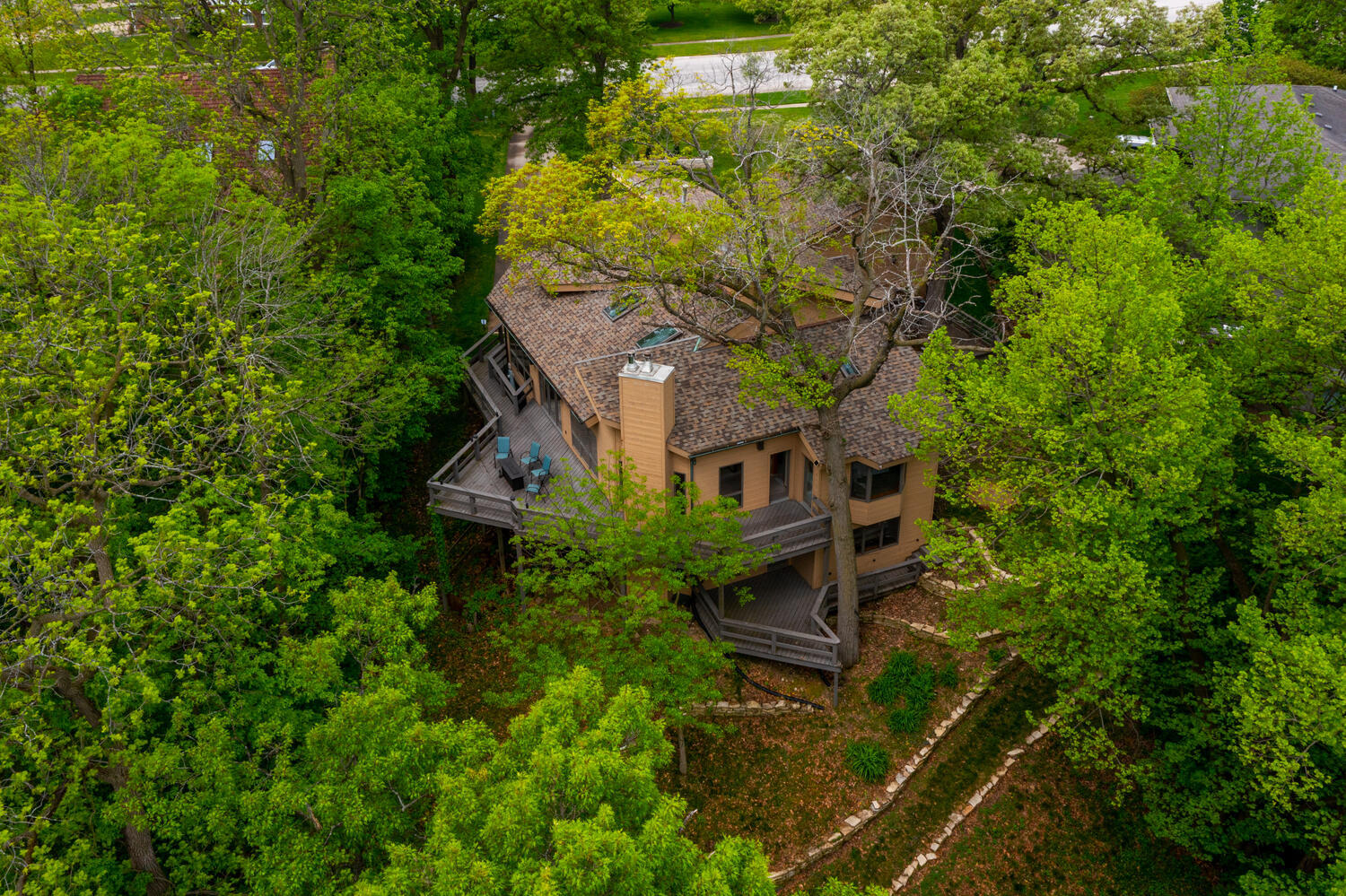 732 South Raven Road Shorewood, IL 60404 - Photo 35 of 48 a house view with a garden space