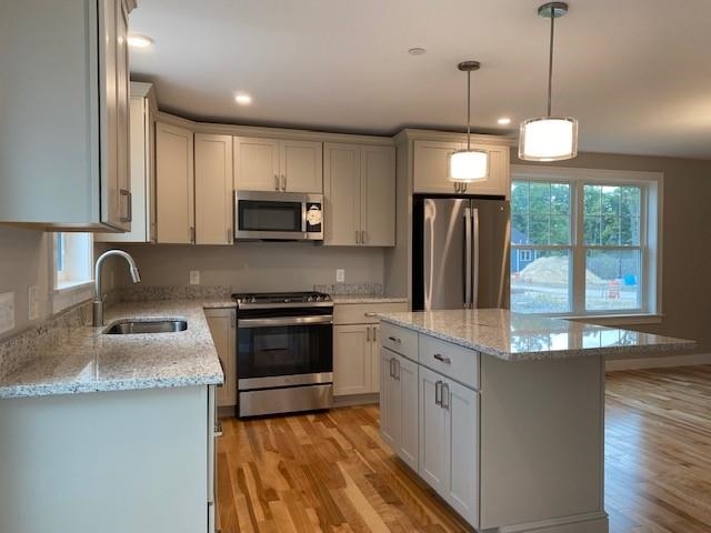 5 Cypress Lane Auburn, NH 03032 - Photo 13 of 38