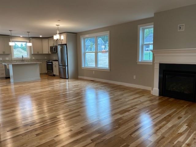 5 Cypress Lane Auburn, NH 03032 - Photo 35 of 38