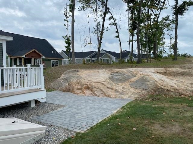 5 Cypress Lane Auburn, NH 03032 - Photo 9 of 38